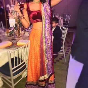 Indian dress: Lehenga + Kurta + Jewelry !